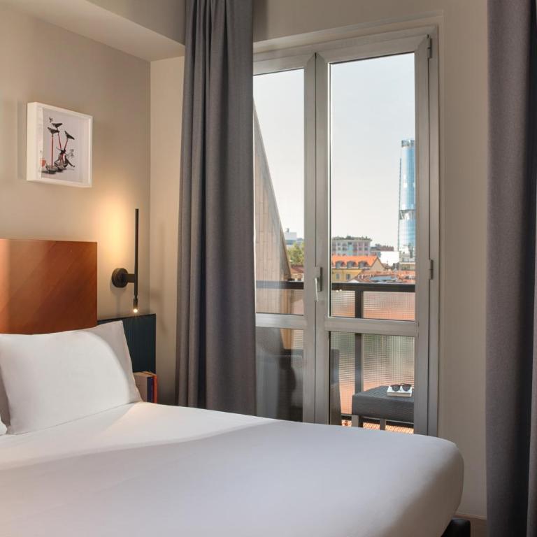 UNA Hotels Mediterraneo Milano - Premium Double Room with Extra Bed - 4