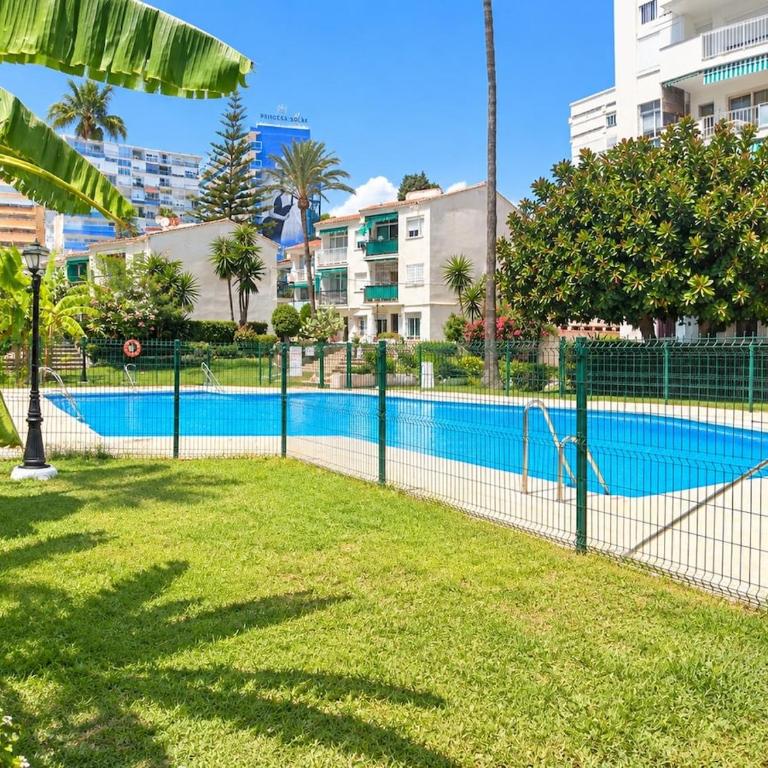 Evans Realty DN Bungalow & Piscina & Terraza & AC - Bungalow - 2