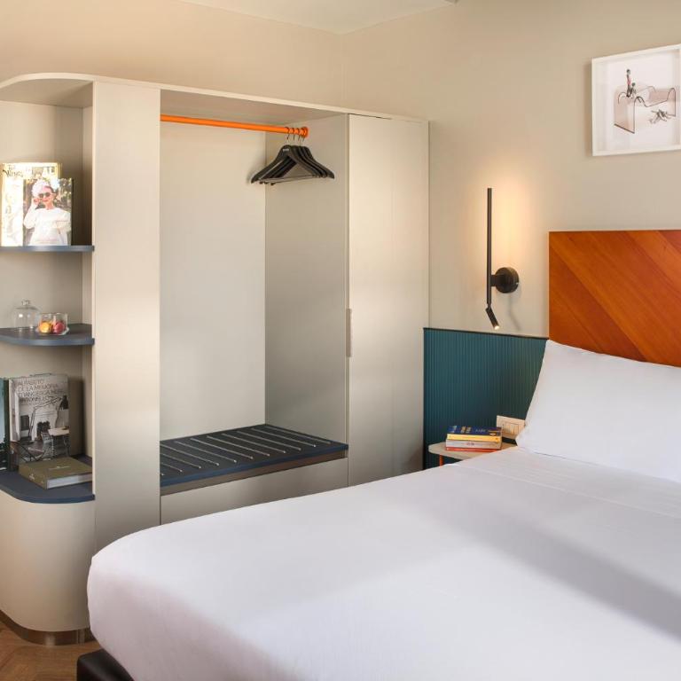 UNA Hotels Mediterraneo Milano - Deluxe Double Room - 4