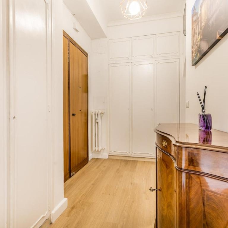 Piramide Central Apartment Metro & Trains - Appartamento con 1 Camera da Letto - 8