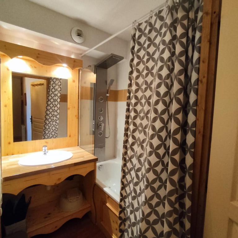 Orelle 3 Vallées - 2 pièces 5-6 personnes - Apartment mit 2 Schlafzimmern - 3