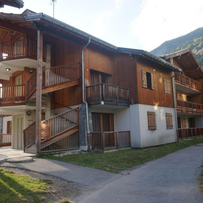 Orelle 3 Vallées - 2 pièces 5-6 personnes - Apartment mit 2 Schlafzimmern - 10