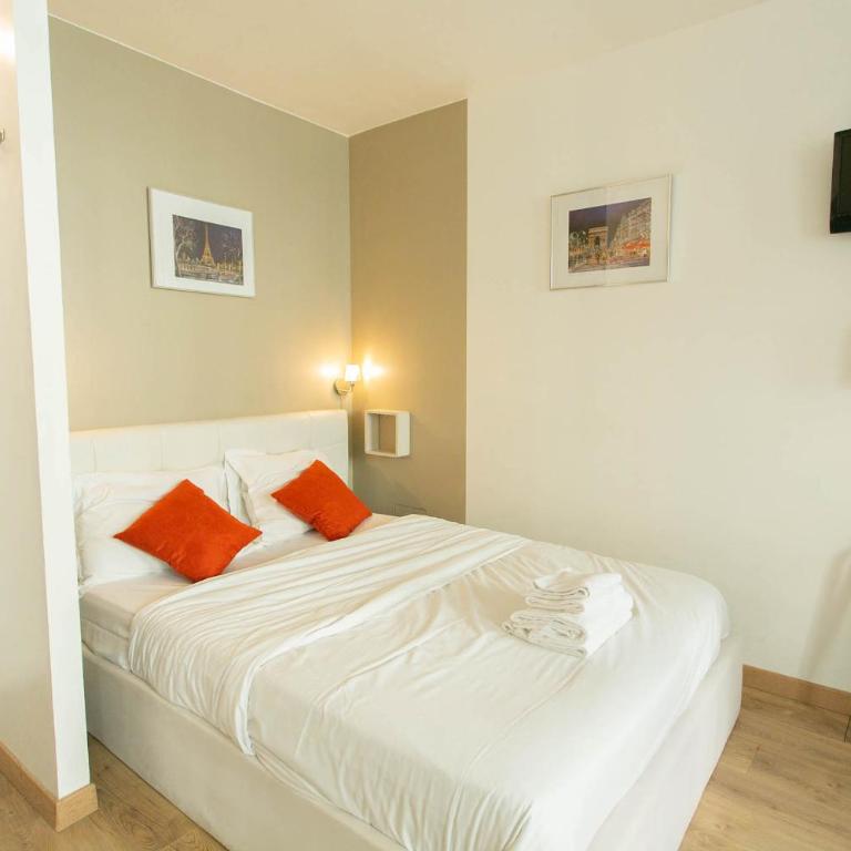 BnBNova - Champs Elysees & Arc de Triomphe - Apartment - 3