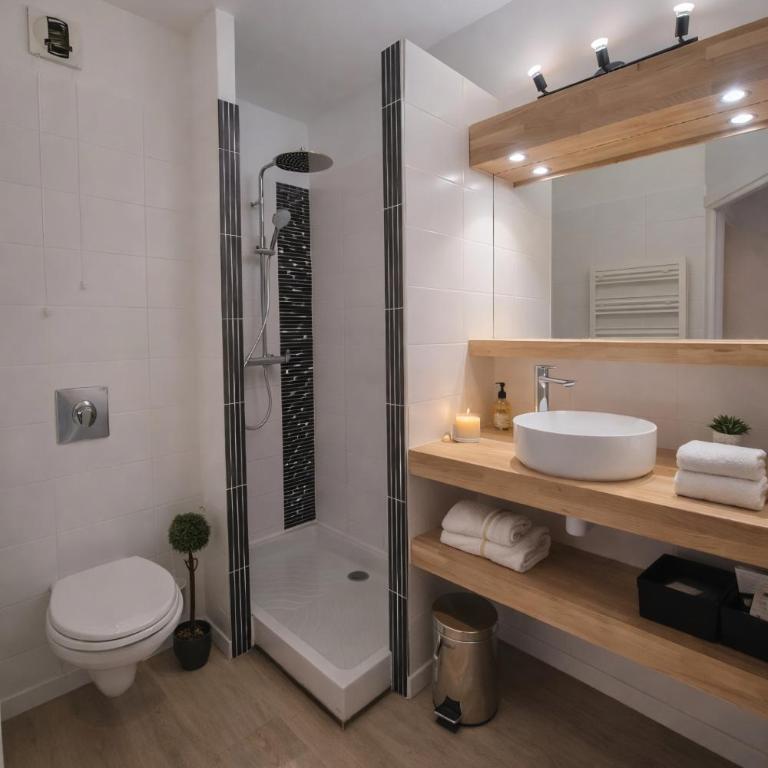 studio Natureva accès piscine 224 B Luxe By AGN - 2 personnes - Studio Apartment with Balcony - 7