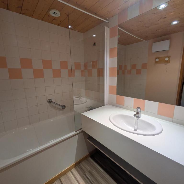 Studio confortable accès direct pistes pour 4 pers à Aime 2000 - Studio - 11