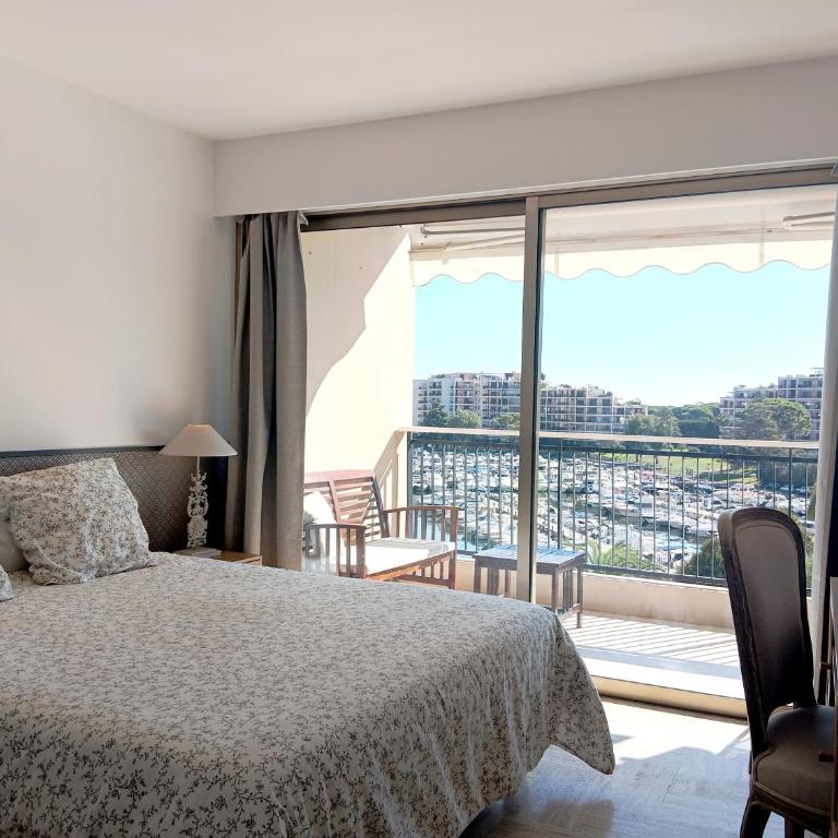 Longstay Cannes marinacom 150 days minimum in winter Apartment 50 m2 for 2 p maximum Marina view, Swimming pool, Wi-Fi, Air co Parking - Apartment mit 1 Schlafzimmer - 7