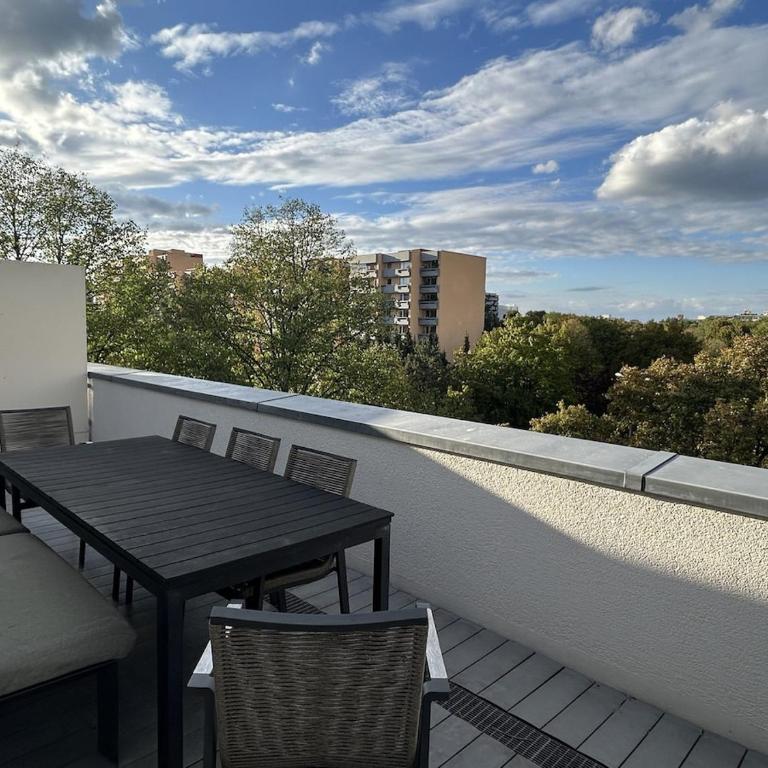 Appartement Rooftop terrace quiet arrea with Parking - Two-Bedroom Apartment - 7