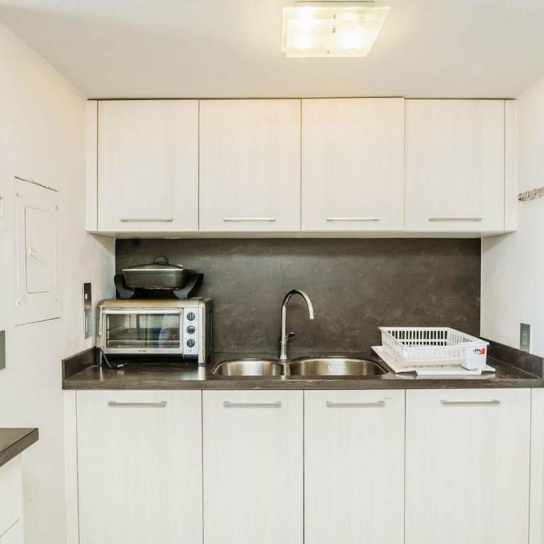 Fabulous Oceanview Suite Access to Beach & Pools - Apartment - 14