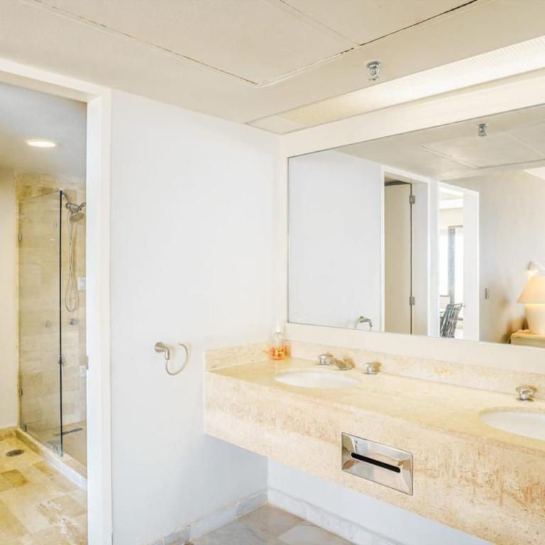 Fabulous Oceanview Suite Access to Beach & Pools - Apartment - 18