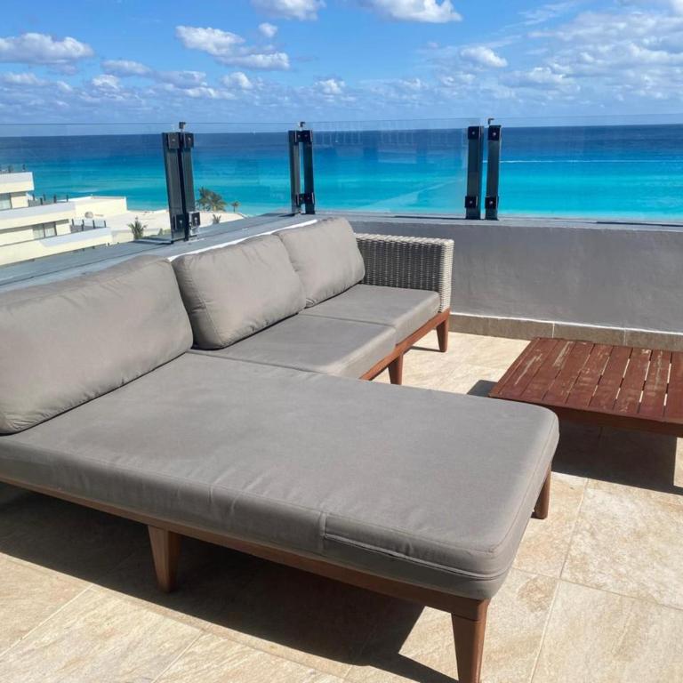 Fabulous Oceanview Suite Access to Beach & Pools - Apartment - 15