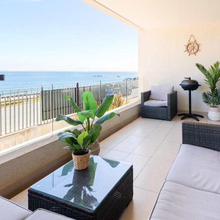 Primera línea con vista al mar y Estacionamiento en Concon - Apartamento de 2 dormitorios con balcón y vistas al mar - 8