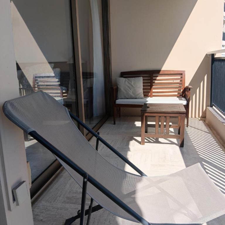 Longstay Cannes marinacom 150 days minimum in winter Apartment 50 m2 for 2 p maximum Marina view, Swimming pool, Wi-Fi, Air co Parking - Apartment mit 1 Schlafzimmer - 15