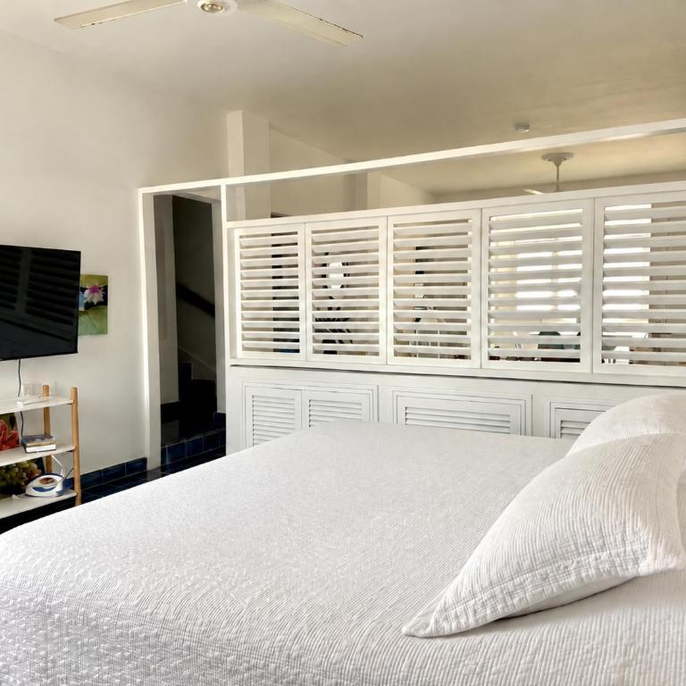 by Calamari Homes-Plaza Bolivar Penthouse Sea view - Two-Bedroom Apartment - 18