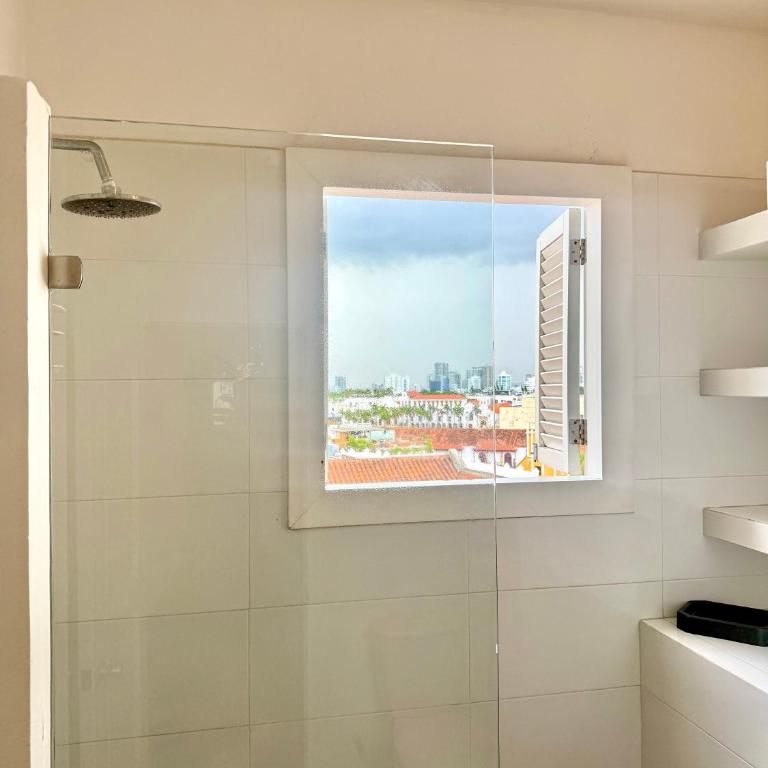by Calamari Homes-Plaza Bolivar Penthouse Sea view - Two-Bedroom Apartment - 20