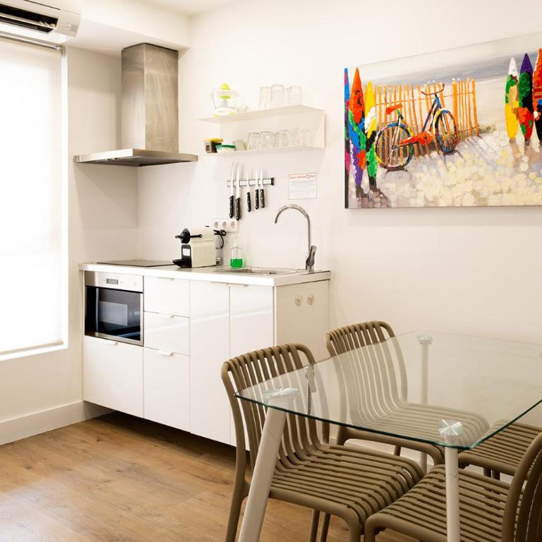 Moncloa room apartments - Studio - 5