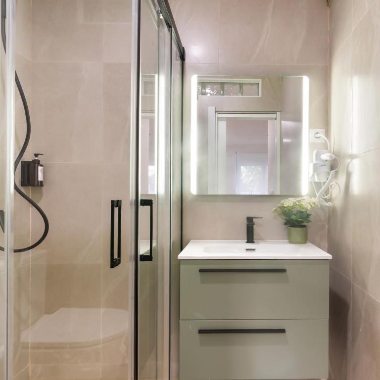 Bright apartment near IFEMA - Madrid - Apartment mit 1 Schlafzimmer - 2