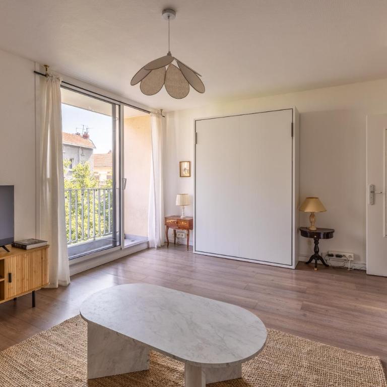 Neo Retro avec Balcon - Studio mit Balkon - 8