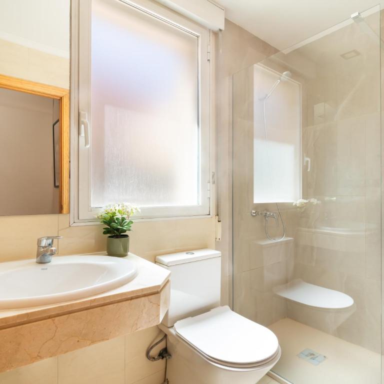 Apartment with Private Terrace, Pinar del Rey - Madrid - Apartment - 10