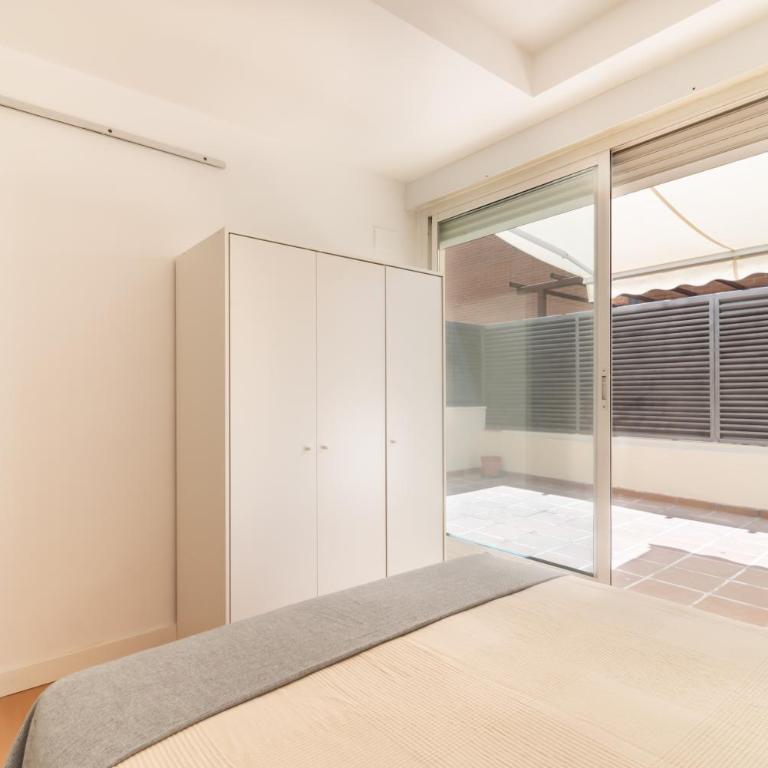 Apartment with Private Terrace, Pinar del Rey - Madrid - Apartment - 6