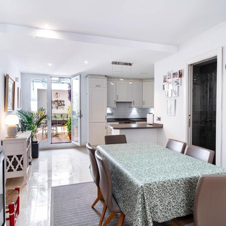 Casa Animas Casasol Centro - Three-Bedroom Townhouse - 10