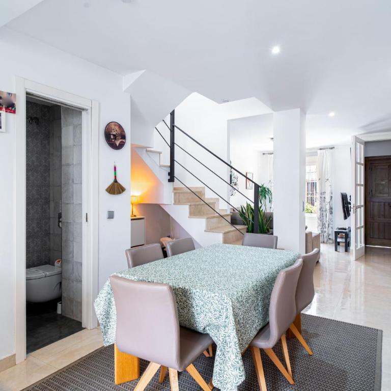 Casa Animas Casasol Centro - Three-Bedroom Townhouse - 18