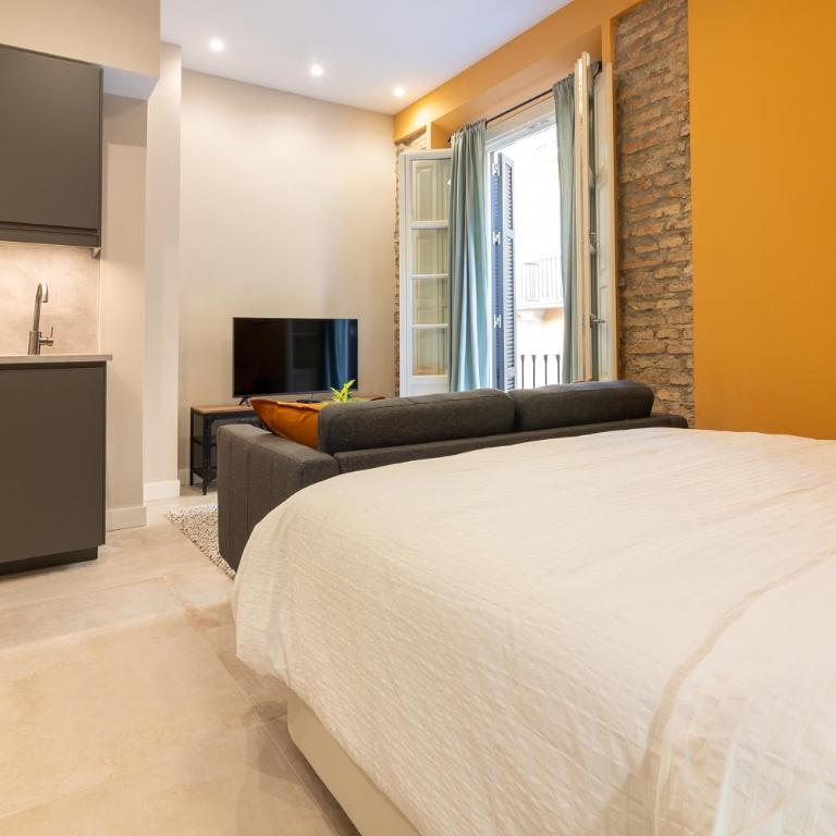 GRUND SUITES GALLERY by FreshApartments - Deluxe Double Studio - 9