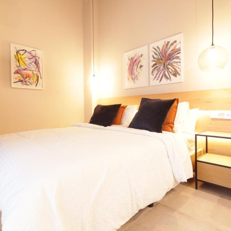 GRUND SUITES GALLERY by FreshApartments - Superior Studio - 9