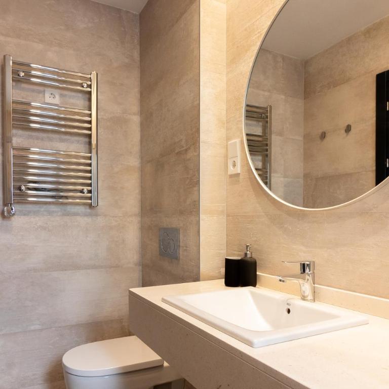 GRUND SUITES GALLERY by FreshApartments - Superior Studio - 1