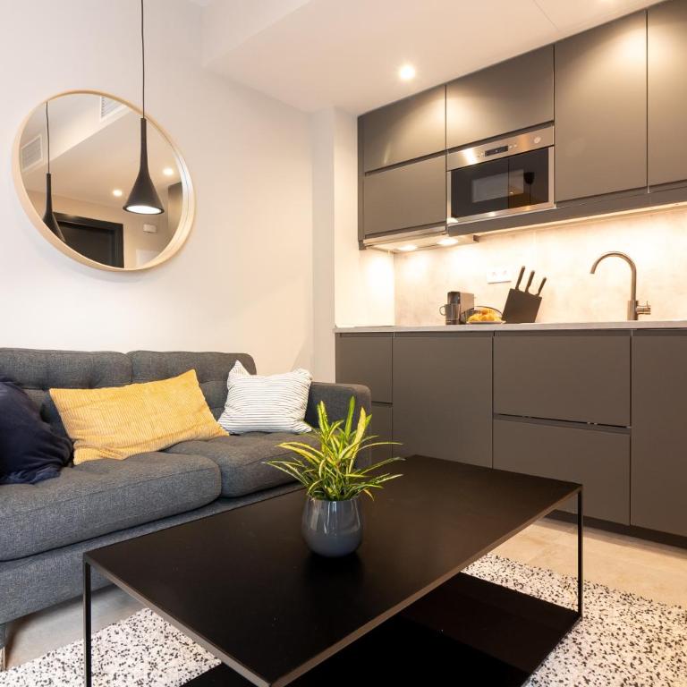 GRUND SUITES GALLERY by FreshApartments - Superior Studio - 8