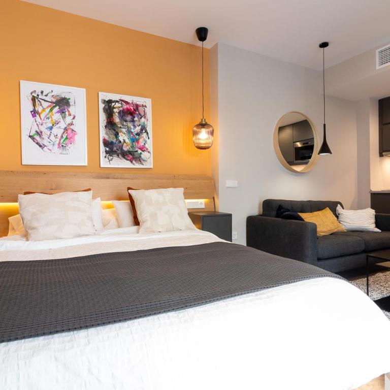 GRUND SUITES GALLERY by FreshApartments - Superior Studio - 6
