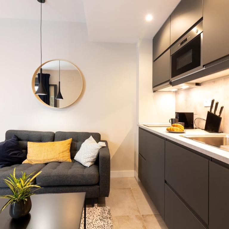 GRUND SUITES GALLERY by FreshApartments - Superior Studio - 3