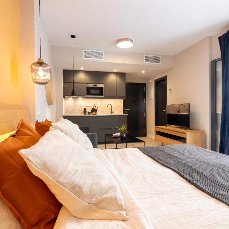 GRUND SUITES GALLERY by FreshApartments - Superior Studio - 2