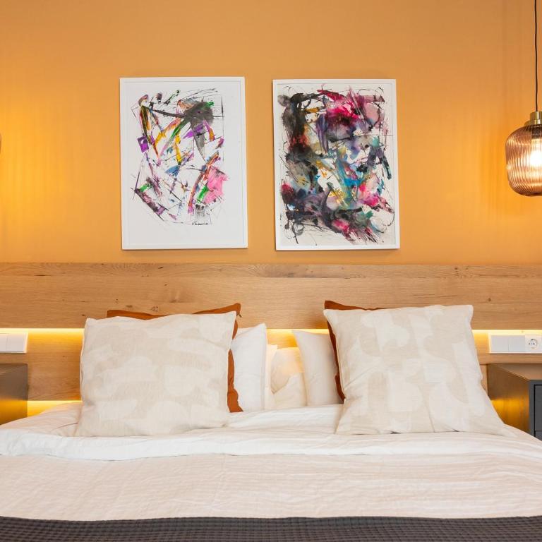 GRUND SUITES GALLERY by FreshApartments - Superior Studio - 9