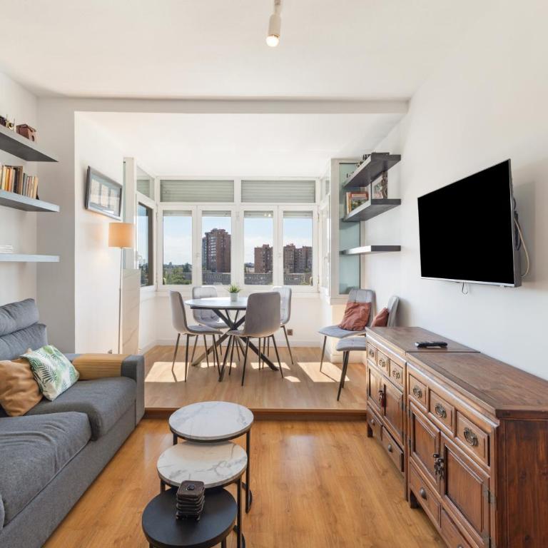 Apartamento Confortable con piscina - Superior Apartment mit Stadtblick - 9