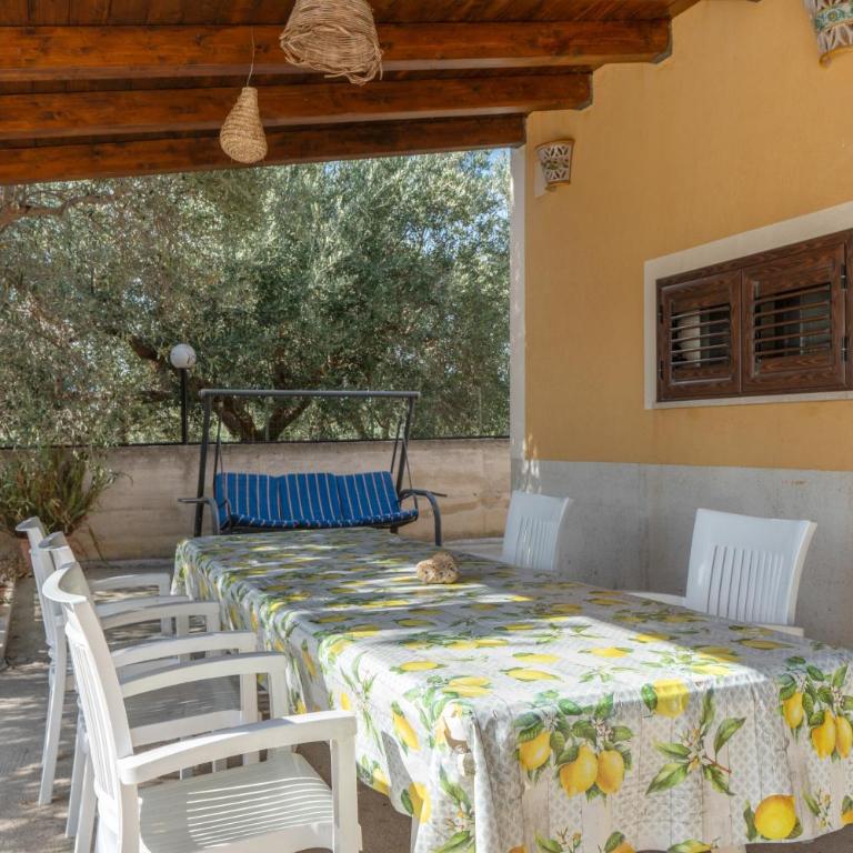 Villa Rosa Con Piscina - Villa con Vista Giardino - 23