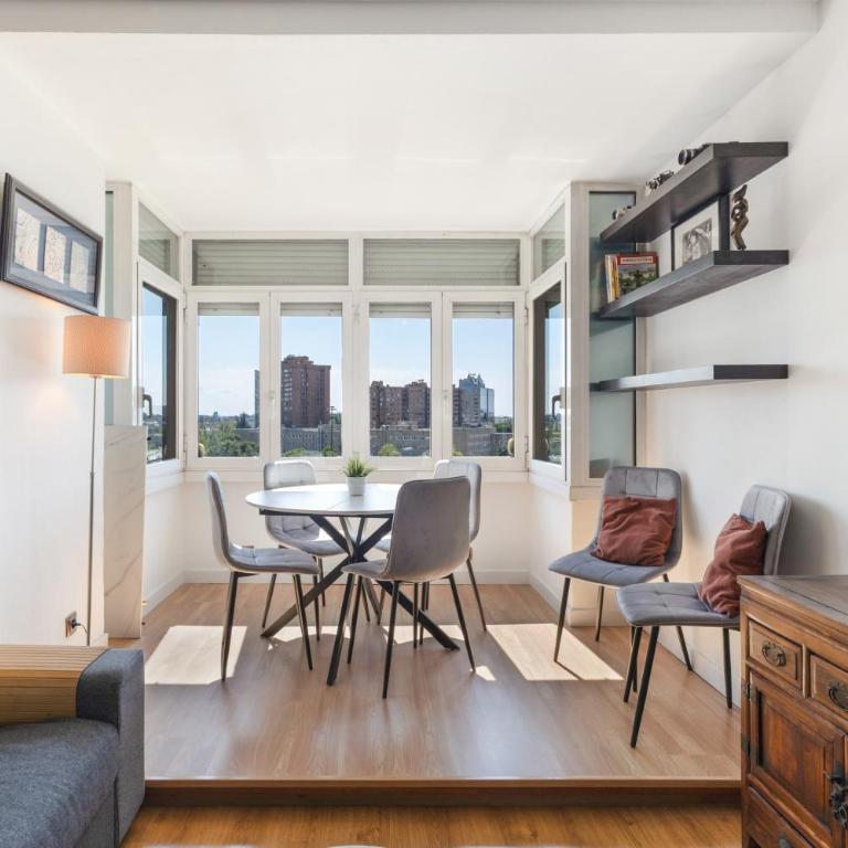 Apartamento Confortable con piscina - Superior Apartment mit Stadtblick - 8