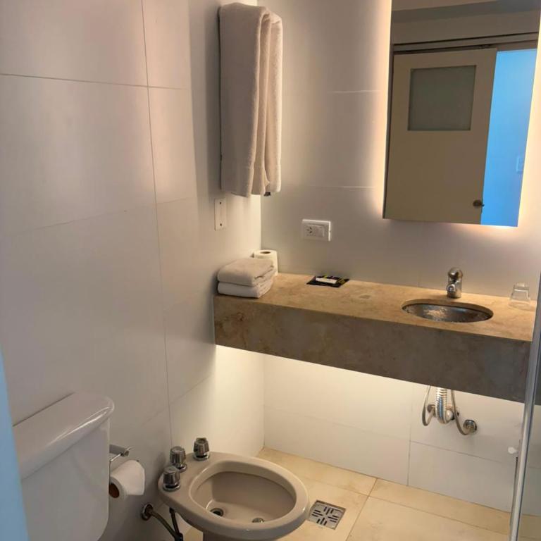 Hotel Internacional - Habitación Doble Estándar - 6