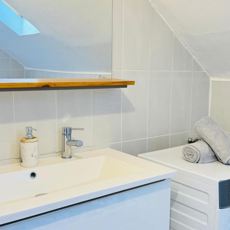 Le Cordelier - Proche centre - Wifi et Machine à laver - Appartement 2 Chambres - 16
