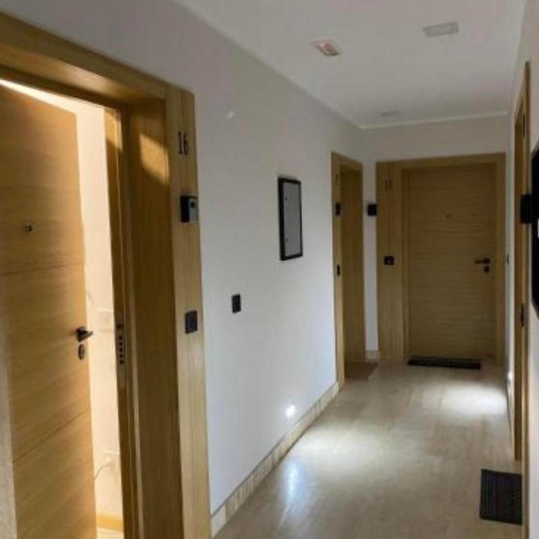 - Apartman sa 2 Spavaće Sobe - 2