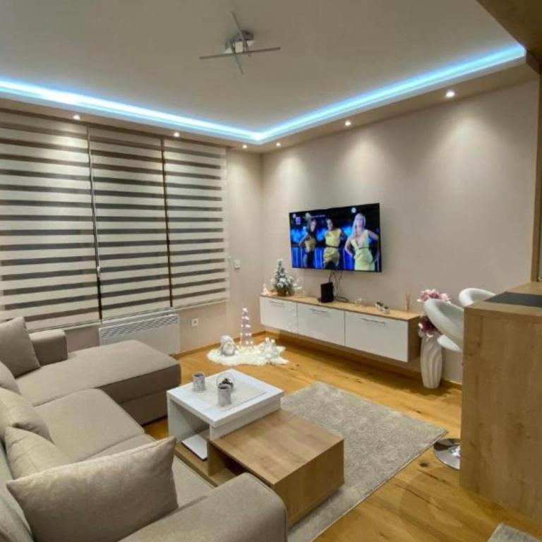 - Apartman sa 2 Spavaće Sobe - 3