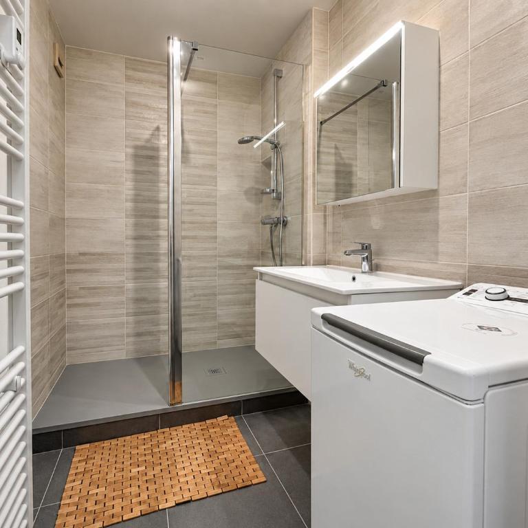 Joli appartement avec vue imprenable sur la baie des Sables - 4 pers - Estudio - 7