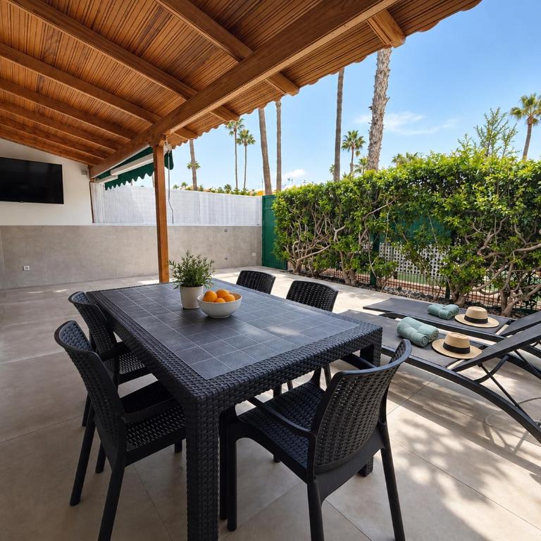 4br and 2 baths parking good location maspalomas - Maison 4 Chambres - 3