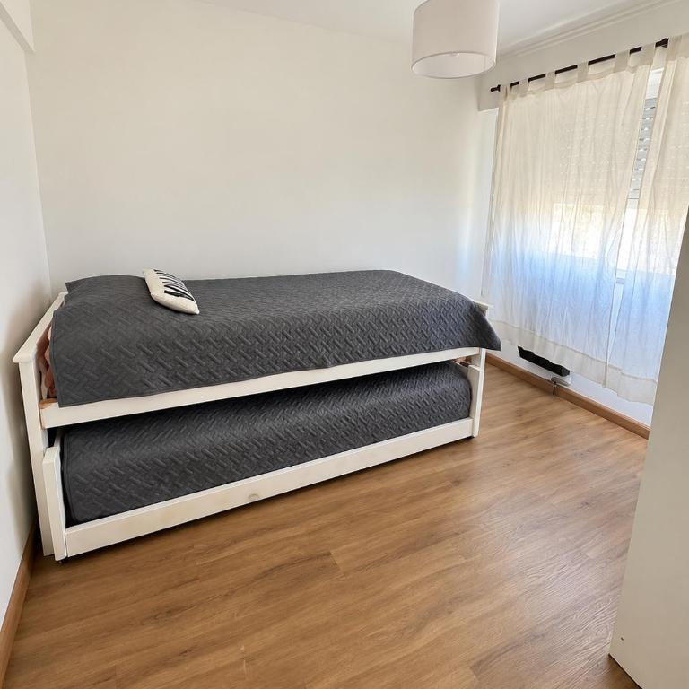 Depto MDQ con Cochera 4 amb - Three-Bedroom Apartment - 9
