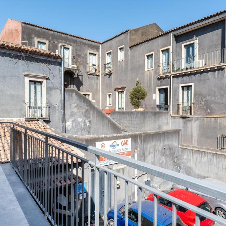 GuestHost - CentroCatania - Two-Level Apartment - Two-Bedroom Apartment - 5
