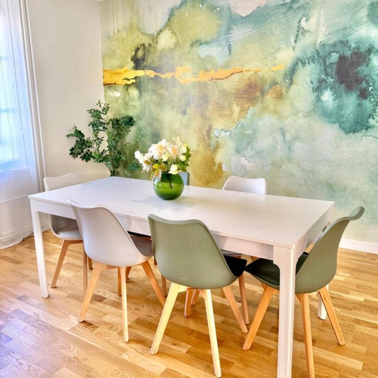 "L'Impressionniste" Spacious 2-Bedroom Apartment Orléans City Center - Apartment - 11