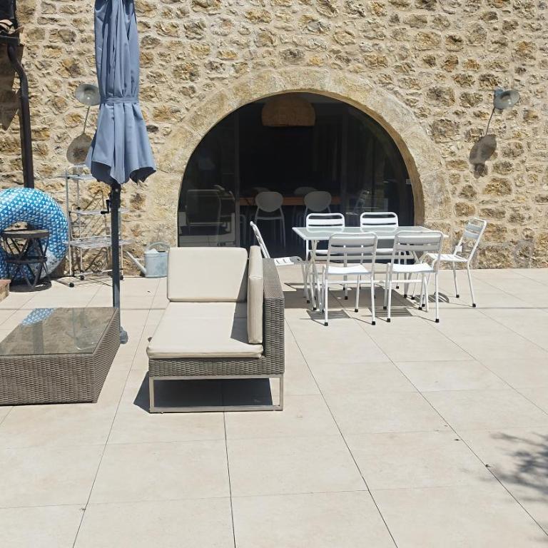 villa provençale en pierre avec vue sur la mer, piscine et jacuzzi - Villa avec Piscine Privée - 19