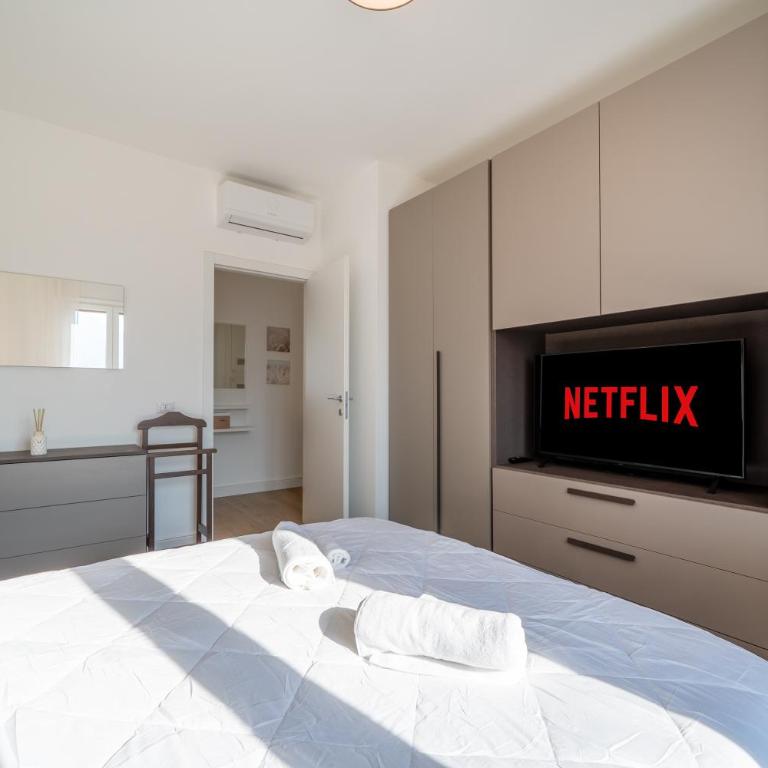 Lake Como 5' - Mountain View - 10' Station - Wifi, AC - Appartamento con 2 Camere da Letto e con Vista - 7