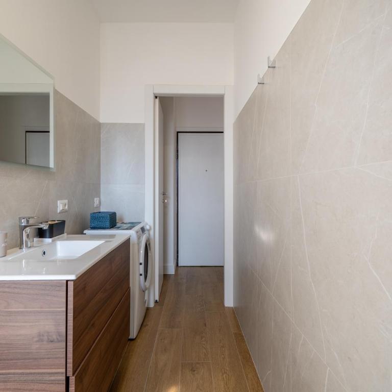 Lake Como 5' - Mountain View - 10' Station - Wifi, AC - Appartamento con 2 Camere da Letto e con Vista - 22
