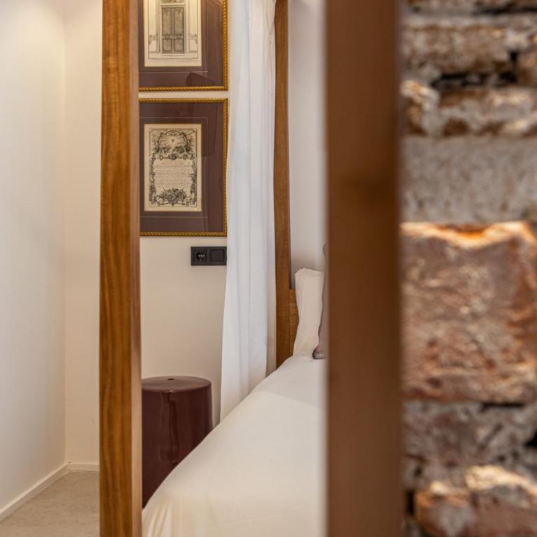 Queen's House Chueca Madrid - Chambre Double avec Salle de Bains Privative - 9
