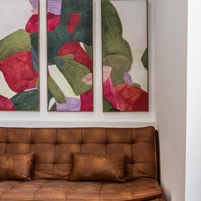 Queen's Puerta del Sol Boutique I - Alojamiento Corta Estancia - Appartamento con 2 Camere da Letto - 4
